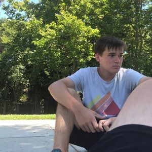 Meet your Posher, Beto